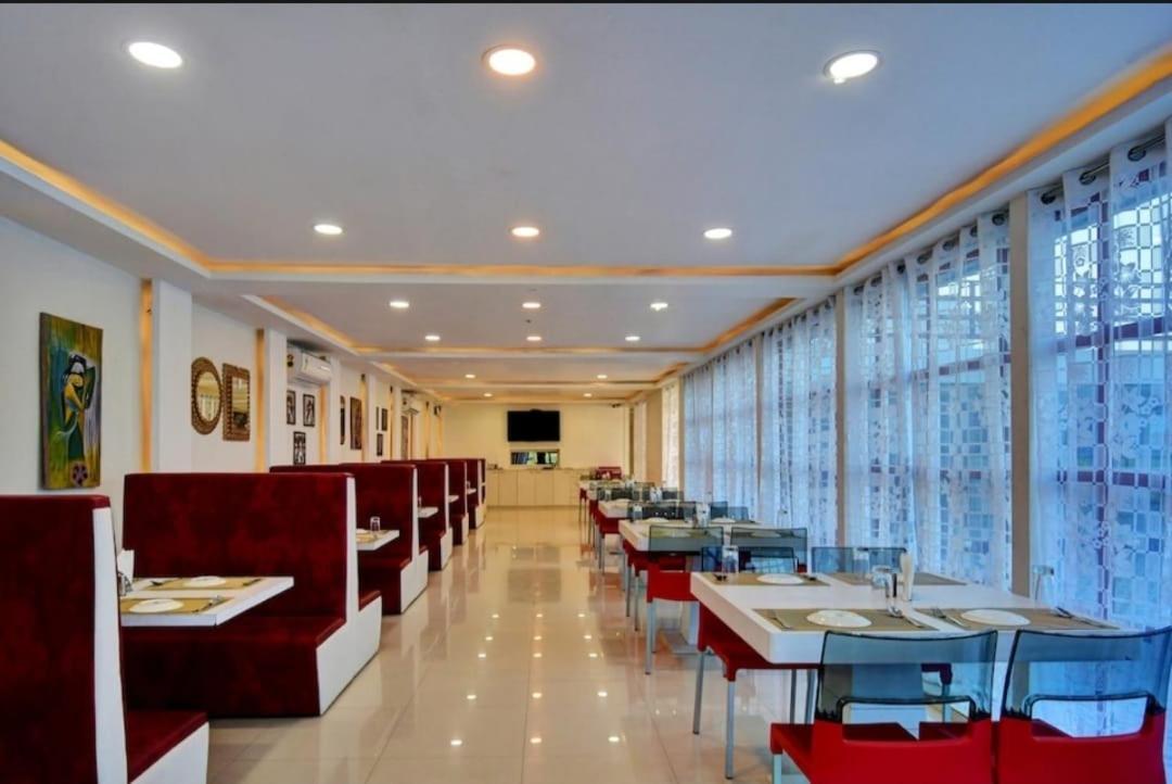 Gods County. Resort & Banquets Tarapith Eksteriør billede