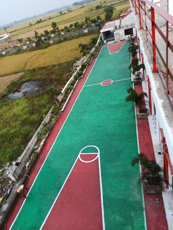 Gods County. Resort & Banquets Tarapith Eksteriør billede
